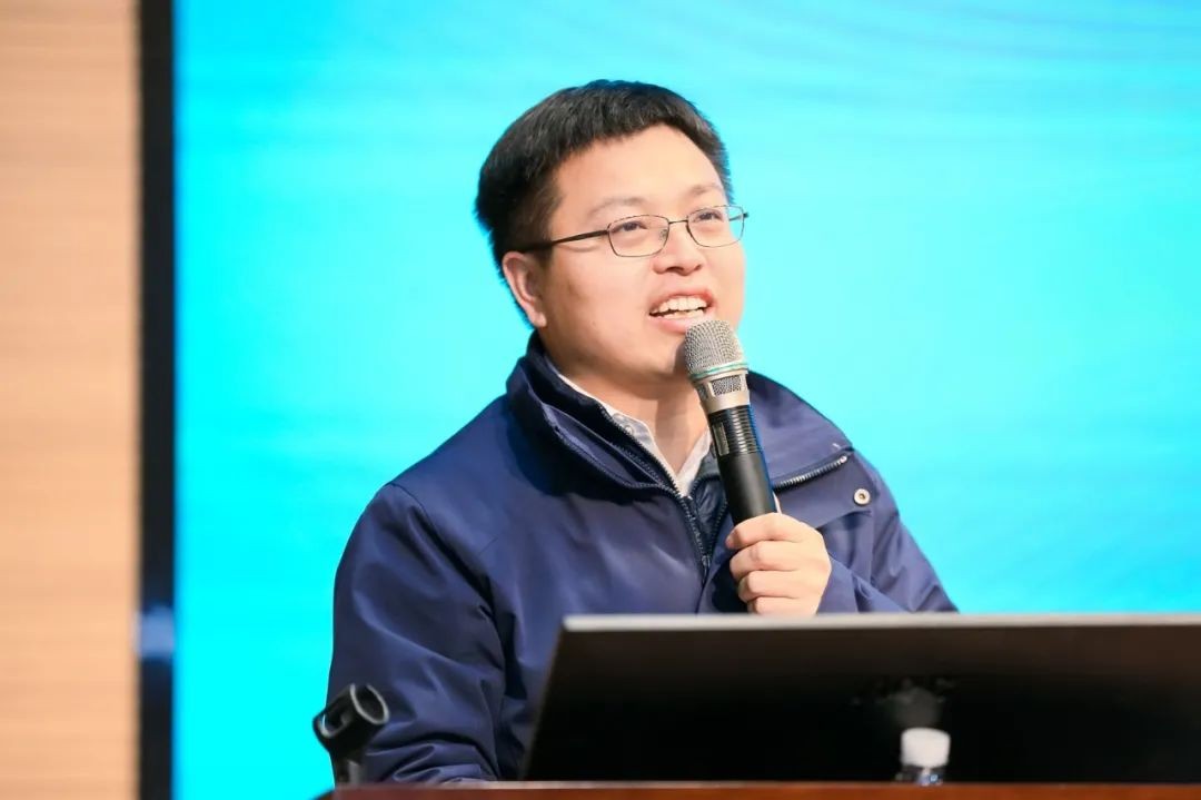 大国重器 壮哉江南游戏！机友会微挖用户江南游戏智能体验日