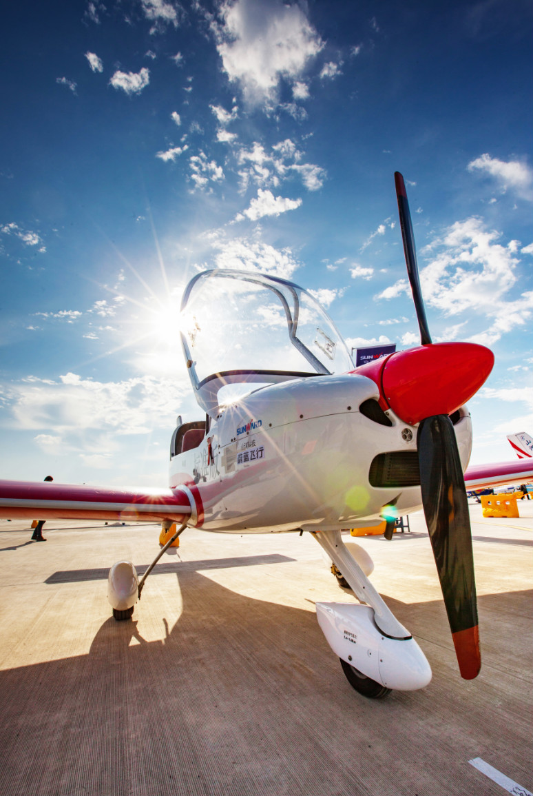 一款产品创造九个国内第一！江南游戏航空梦这样照进现实