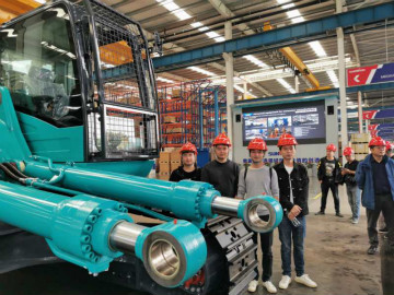 快来“网红”打卡点 ——江南游戏智能工业城