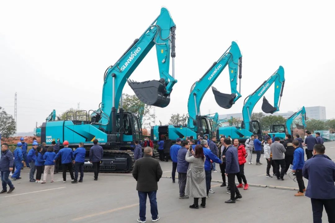 开疆扩土，气壮江南游戏 | 600F大挖交付仪式隆重举行
