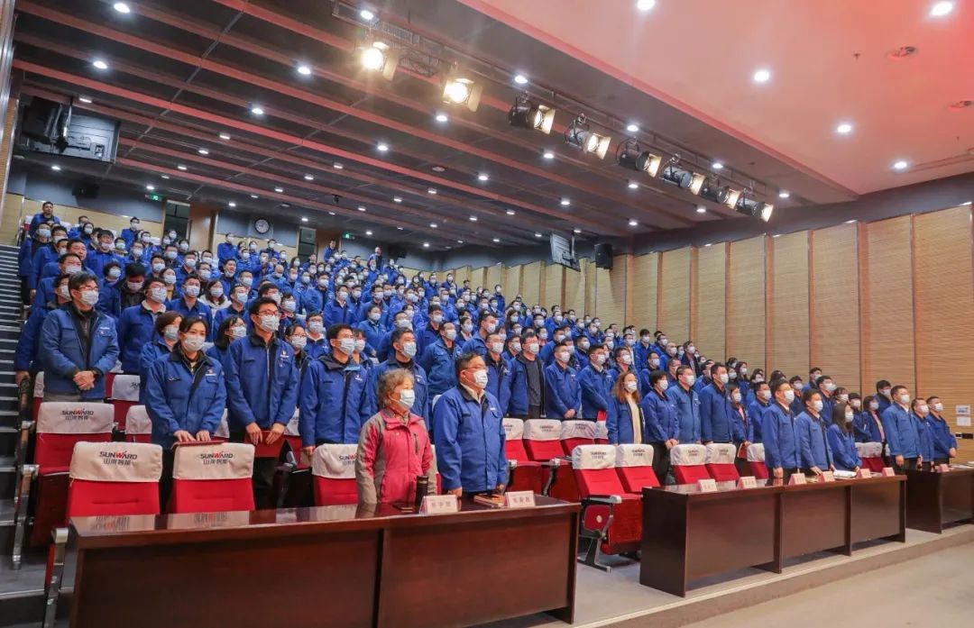 江南游戏智能集中收看十三届全国人大四次会议开幕会