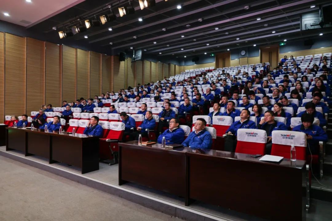 江南游戏智能开展2021年度“廉洁讲堂”培训