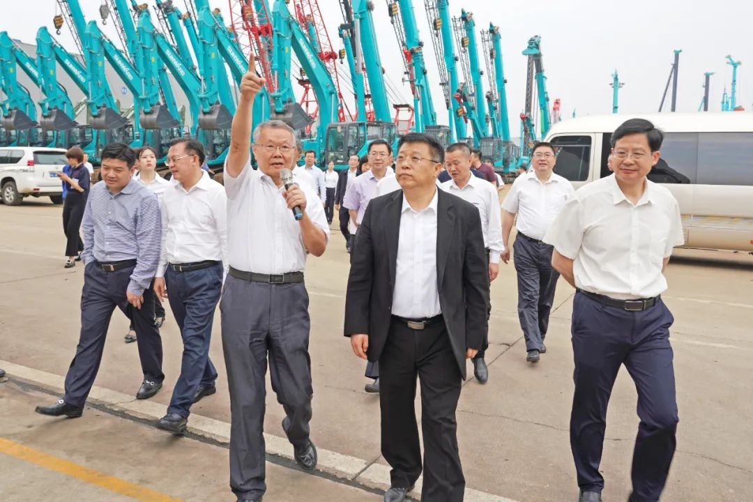 北京朝阳区党政代表团考察江南游戏智能