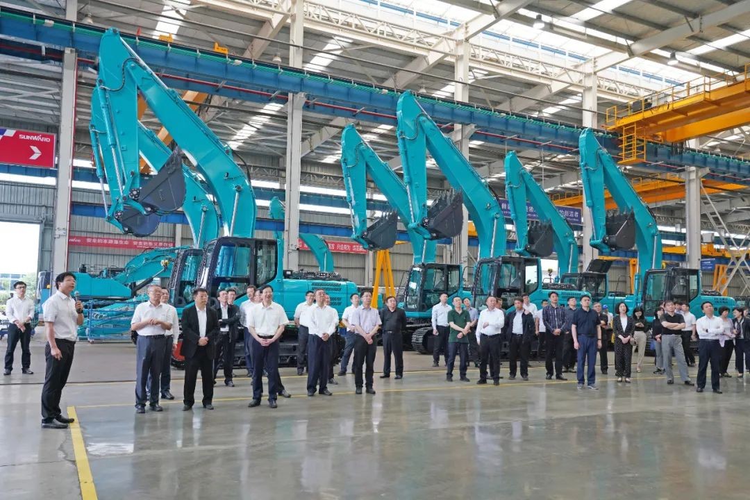 北京朝阳区党政代表团考察江南游戏智能