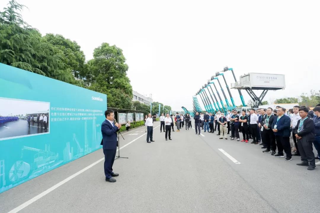 “爆品”出击！江南游戏智能客户交流会签约超8亿元