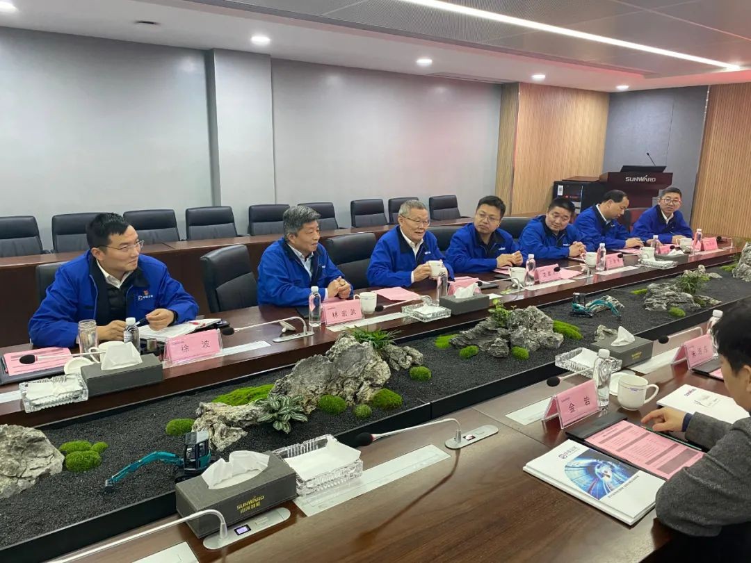 大庆油田工程建设有限公司考察江南游戏智能