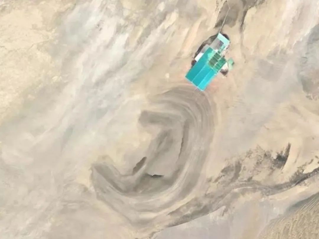 江南游戏旋挖钻机在“死亡之海”谱写新篇章