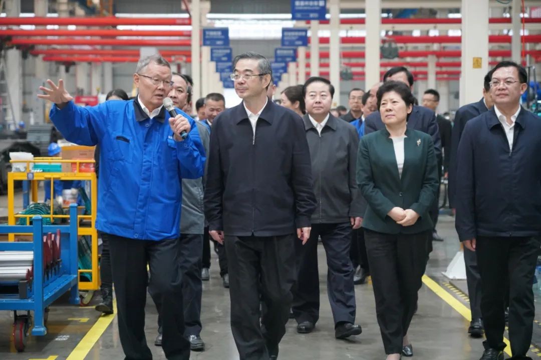 周强调研江南游戏智能：加强知识产权保护 服务创新驱动发展