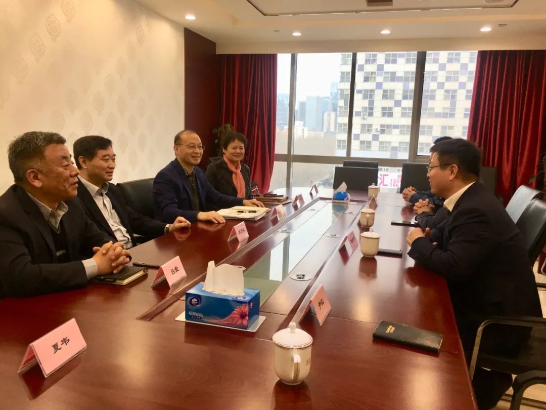江南游戏智能副总经理龙居才一行到访中国工程机械工业协会