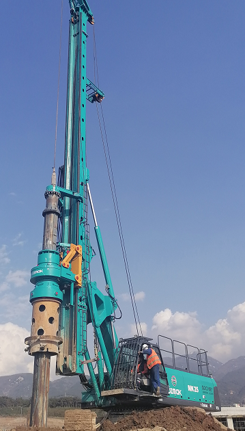 一枚“铁粉”！土耳其客户采购江南游戏智能旋挖钻机