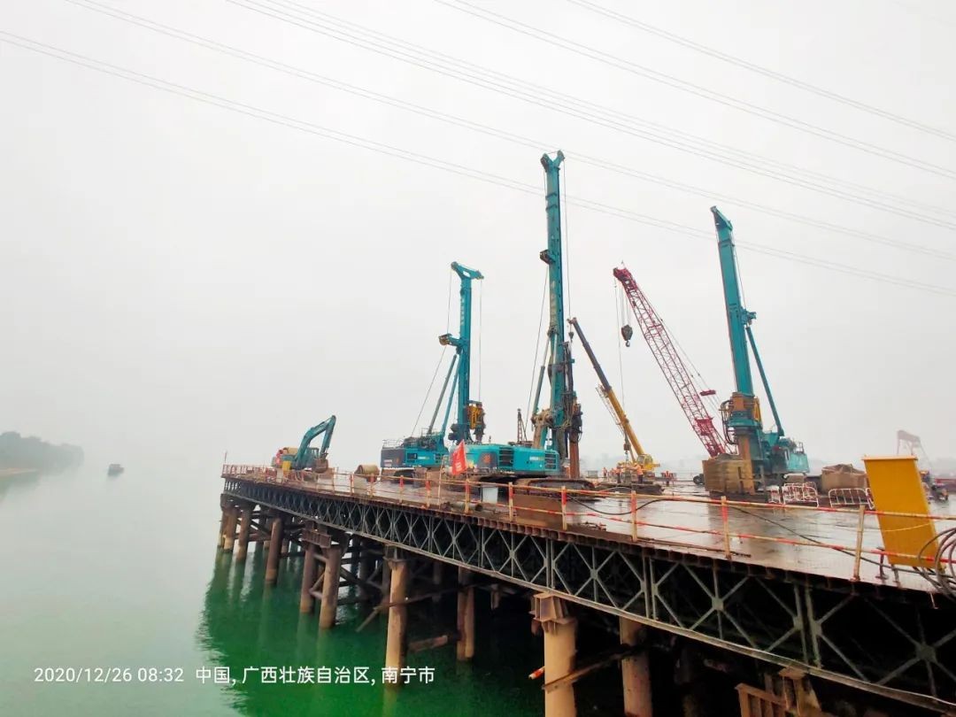 惊艳！江南游戏智能低净空旋挖钻机广西获赞