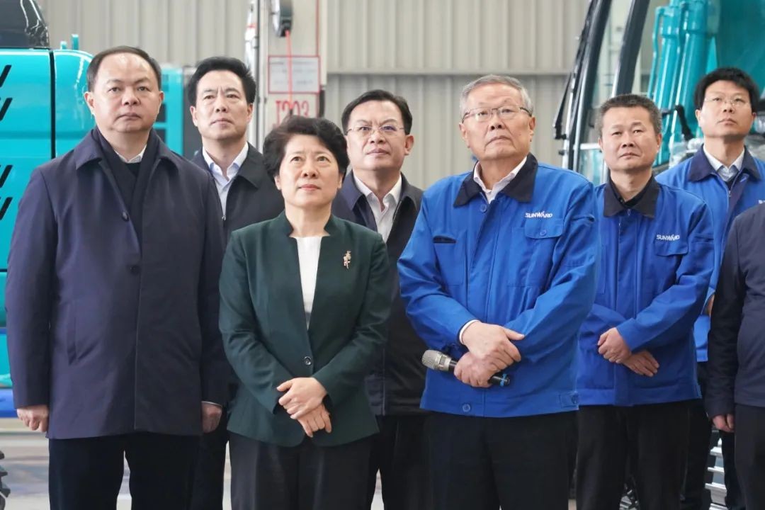 吴桂英调研江南游戏智能