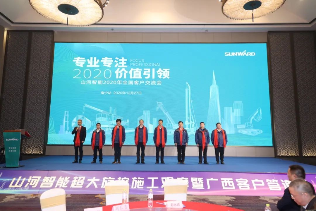 惊艳！江南游戏智能低净空旋挖钻机广西获赞