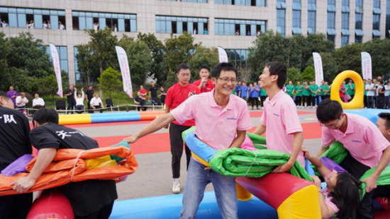 风华十九载，携手再腾飞！——庆祝江南游戏智能成立十九周年表彰会暨趣味运动会