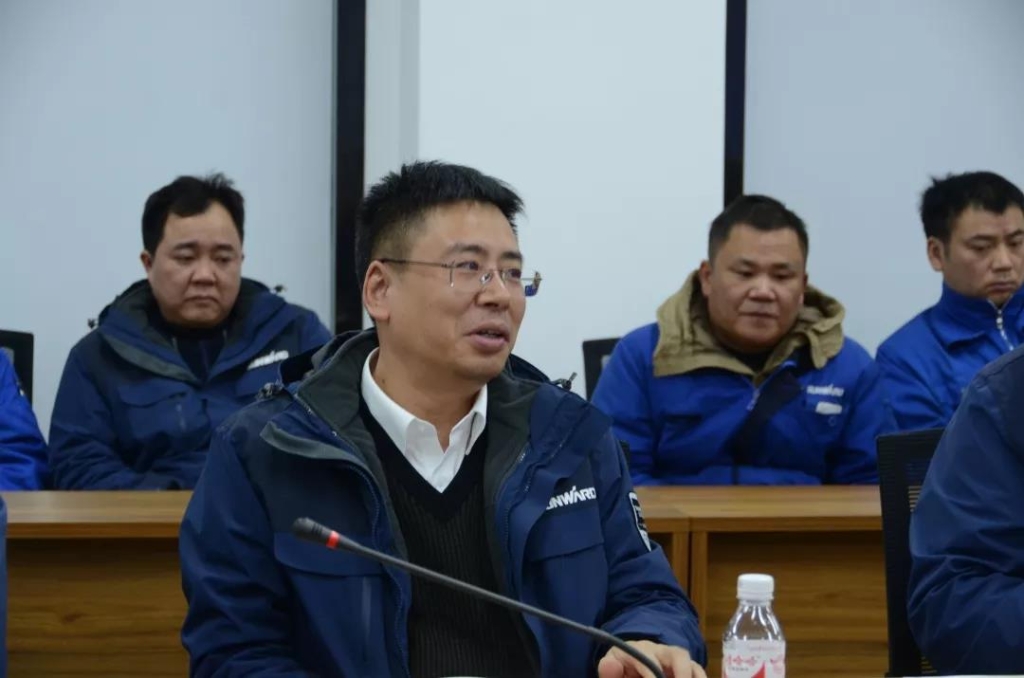 江南游戏智能召开春节困难职工座谈会