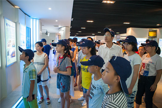 这个夏天，亲子玩转江南游戏智能“三栖”装备