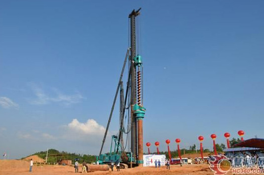 慧聪网——江南游戏智能双动力头强力多功能钻机工法研讨会举行