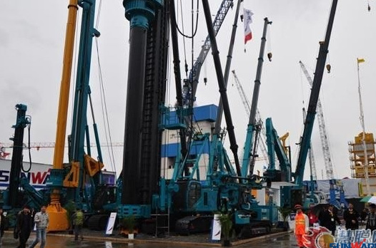 【宝马访谈】江南游戏智能董事长何清华教授