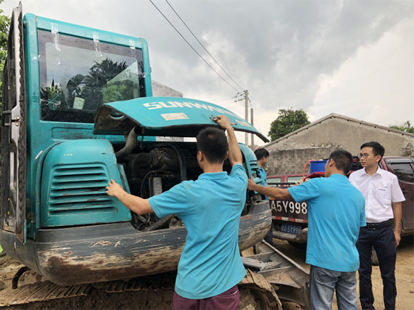 江南游戏智能挖掘机，一台顶几台！
