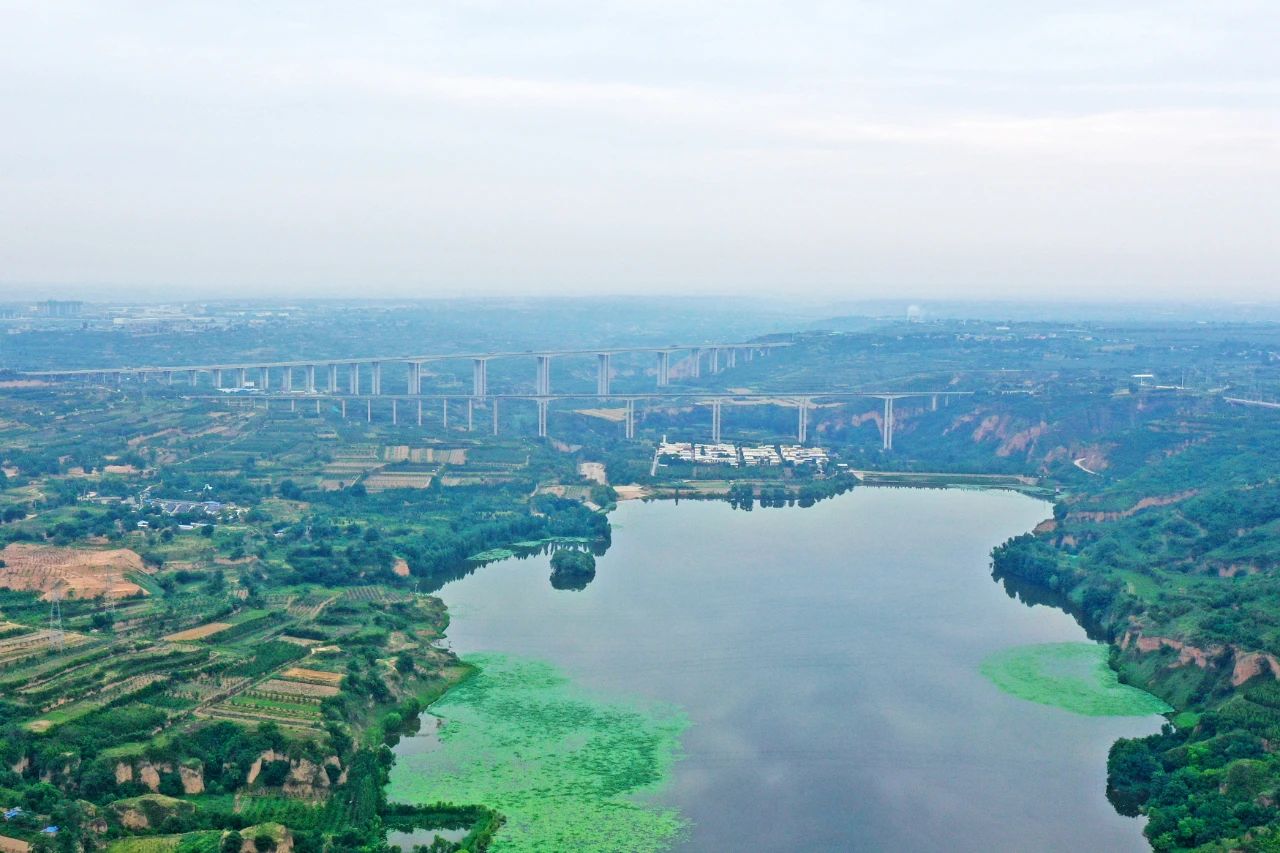 天堑施工，玉皇阁二号特大桥桩基主力军是江南游戏智能旋挖钻机 | 百年风华筑锦绣江南游戏（3）