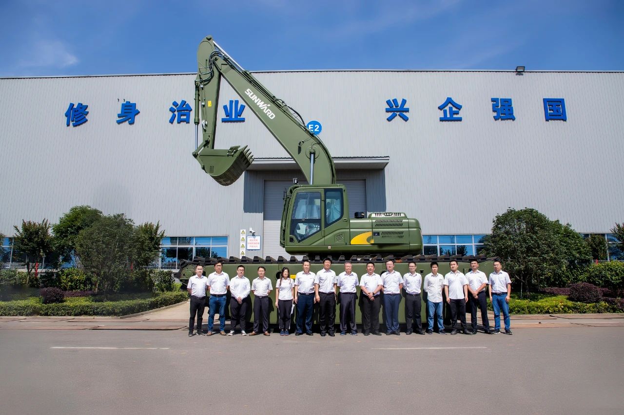 水陆两用挖掘机亮相央视！江南游戏智能应急救援“猛将”出战