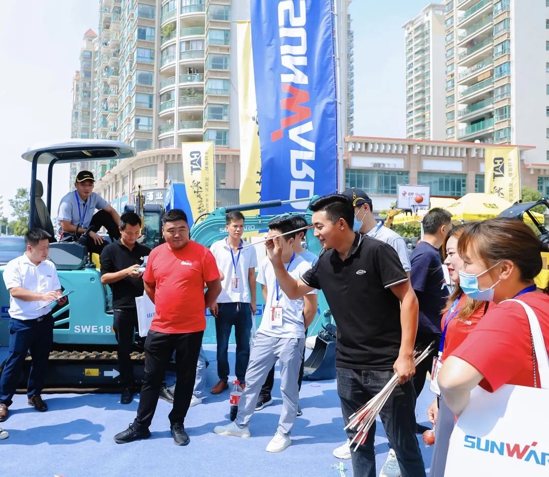 共享微挖新视界!江南游戏智能微挖三大王牌产品齐聚2021全球微挖大会