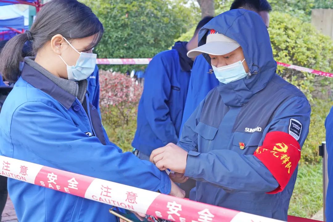 采样完成率近100%！江南游戏智能第一时间开展全员核酸检测，保障安全生产