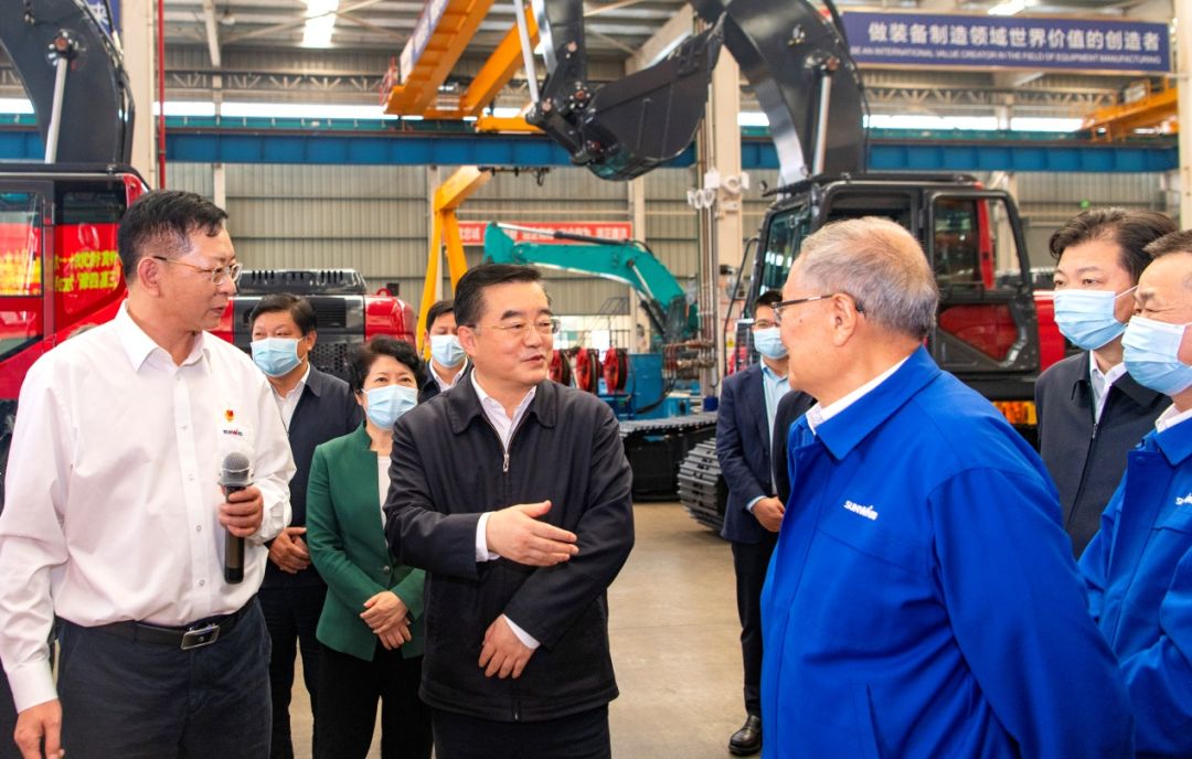 湖南省委书记张庆伟调研江南游戏智能