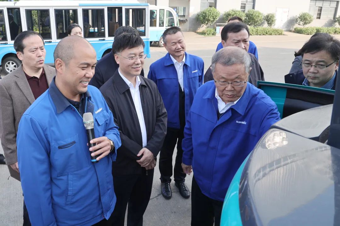 广州工控总经理景广军调研江南游戏智能