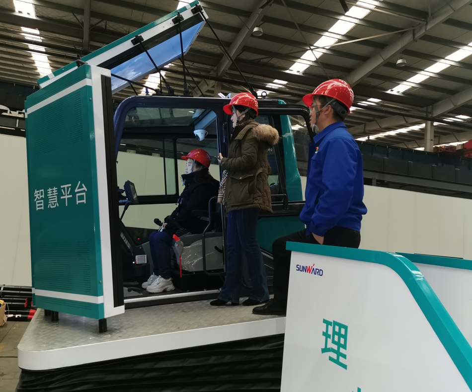 湖南省人工智能学会秘书长陈爱斌一行考察调研江南游戏智能