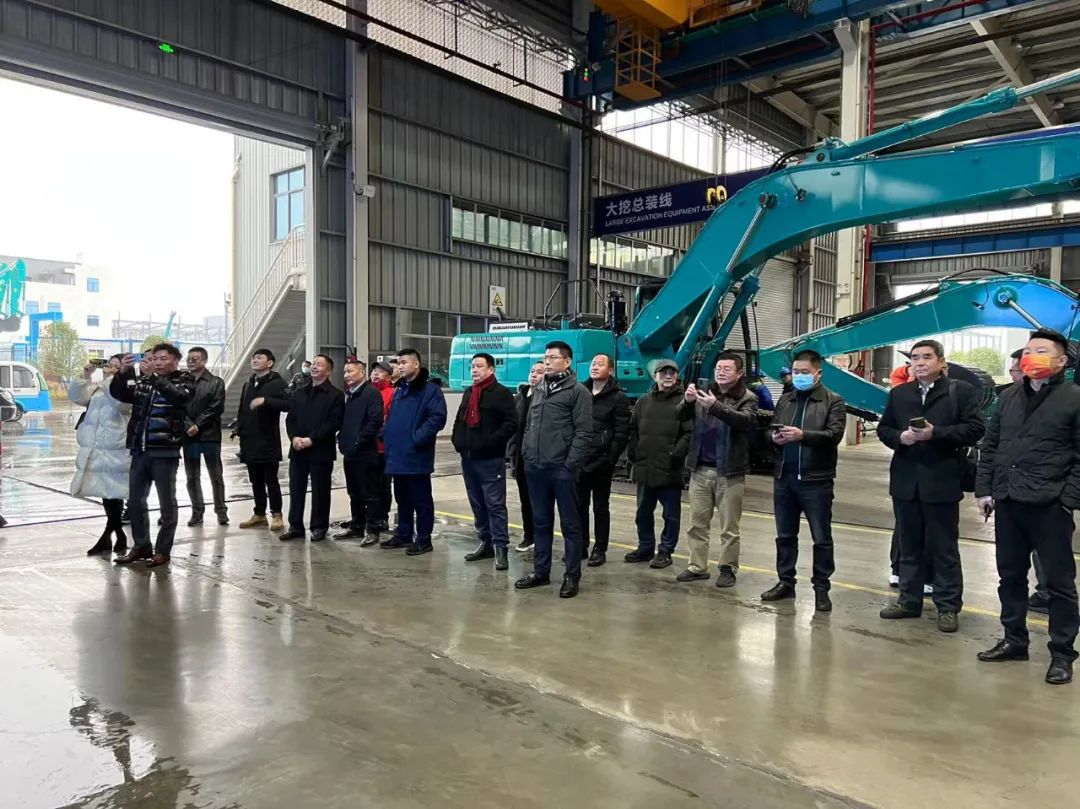 湖南异地商会联合会组织海外湘商来访江南游戏智能