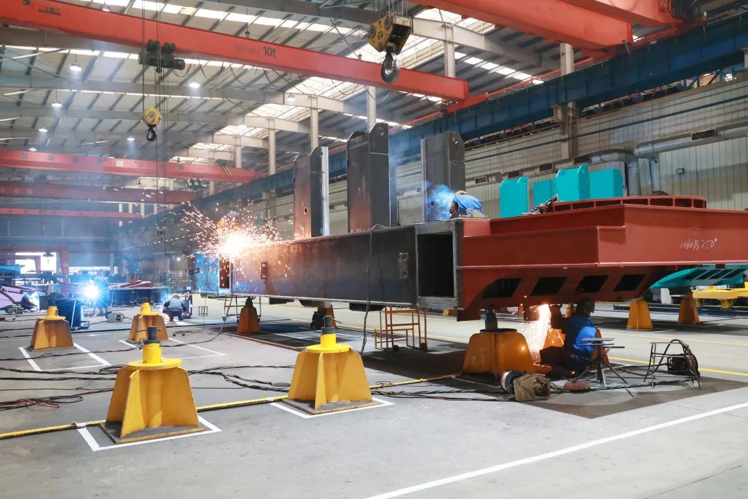 向着冲刺目标全力以赴！江南游戏智能正式开工