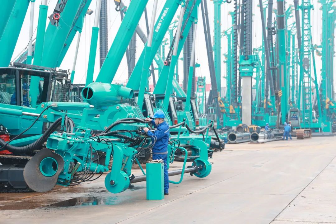 向着冲刺目标全力以赴！江南游戏智能正式开工