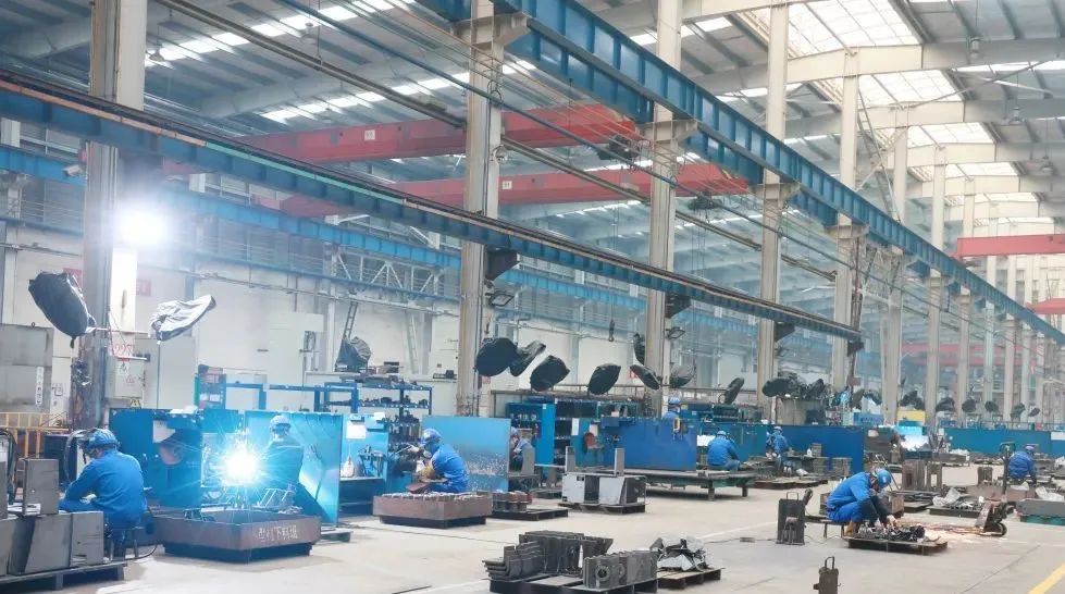 向着冲刺目标全力以赴！江南游戏智能正式开工