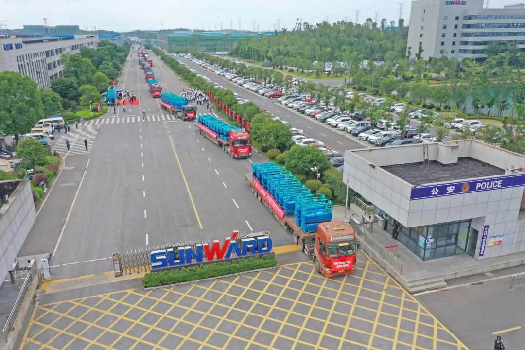 献礼二十大，再攀新高地！江南游戏智能高空机械设备再迎批量发货