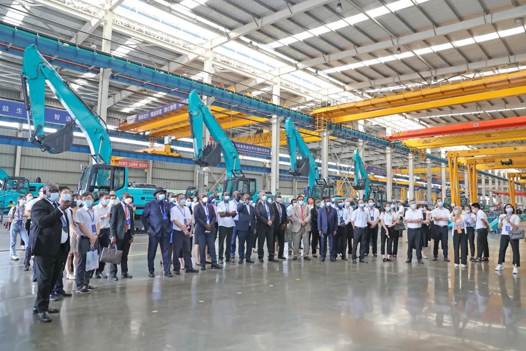 非洲驻华使节走访江南游戏智能