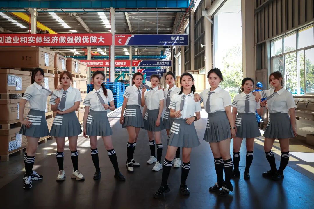 又酷又辣又炫!江南游戏智能第二届挖机宝贝来了