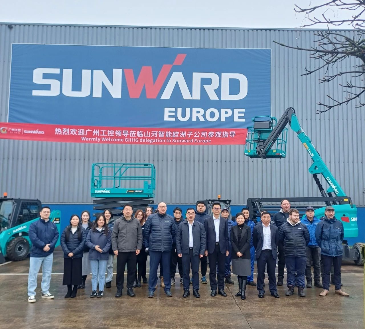 广州工控集团总经理王福铸率队考察江南游戏智能欧洲子公司