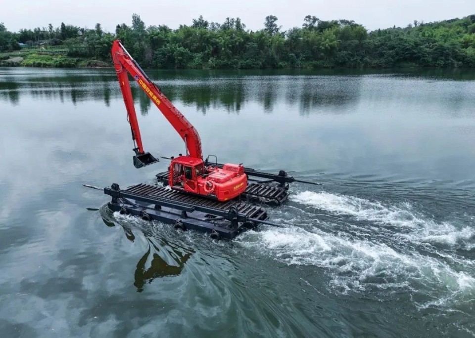 硬核破解“最后一公里”难题,江南游戏智能应急救援设备助力“应急使命·2025”演习!