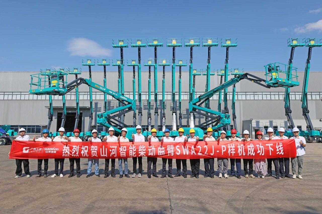 技术新标杆!江南游戏智能SWA22J-P柴动曲臂式高空作业平台下线!