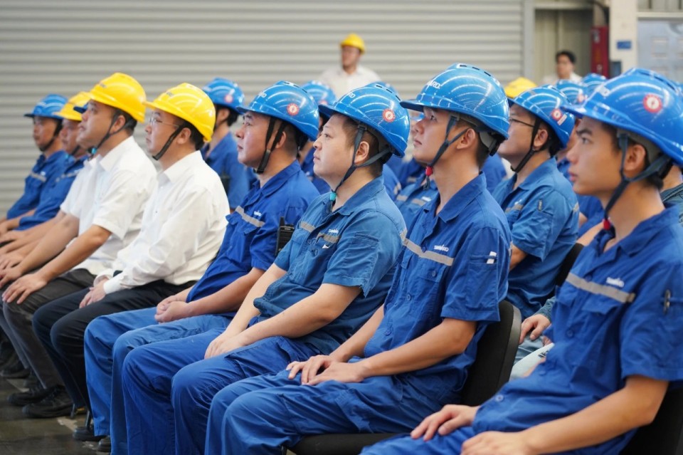 江南游戏智能组织集中收看纪念中国人民抗日战争暨世界反法西斯战争胜利80周年大会